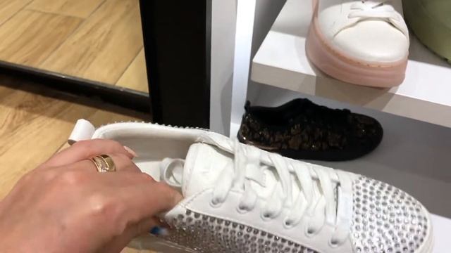 Бюджетный и не очень шоппинг в Дубае/ Бренды Outlet mall/ ALDO/ TOMMY HILFIGER/ ROSSO BRUNELLO смотреть онлайн