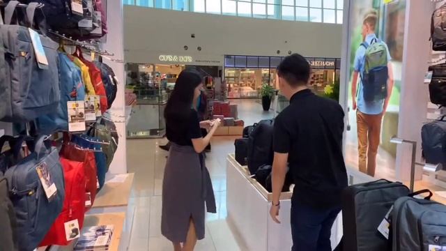 A Case Logic Malaysia store tour for you... смотреть онлайн