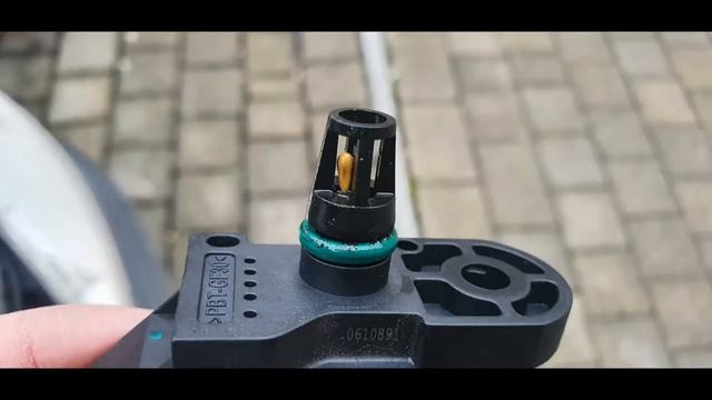 How To Replace a MAP Sensor - Peugeot 206 смотреть онлайн