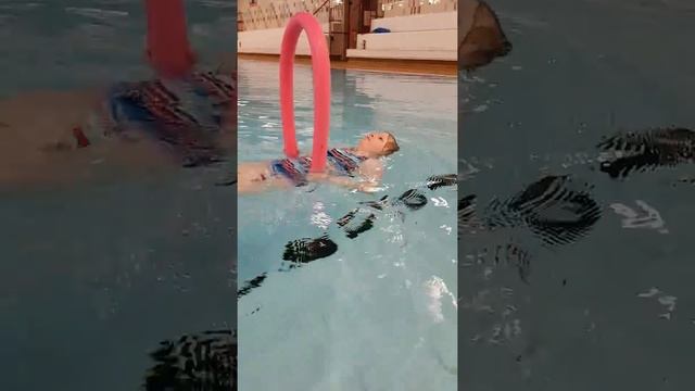 100 ways to use a woggle - Rainbow kicking on your back смотреть онлайн