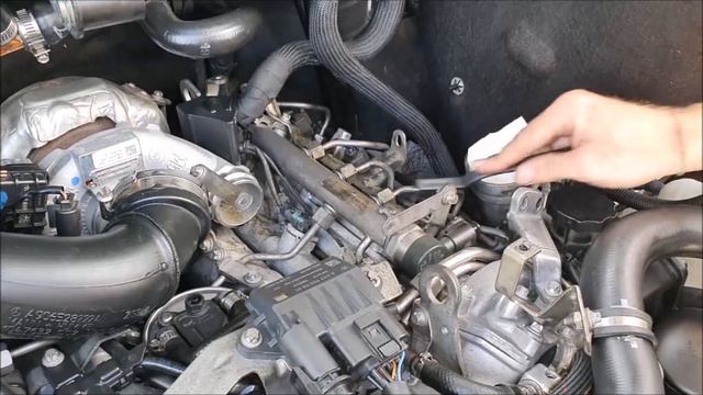 Mercedes Sprinter Engine Compartment Clean and Trim Restore смотреть онлайн