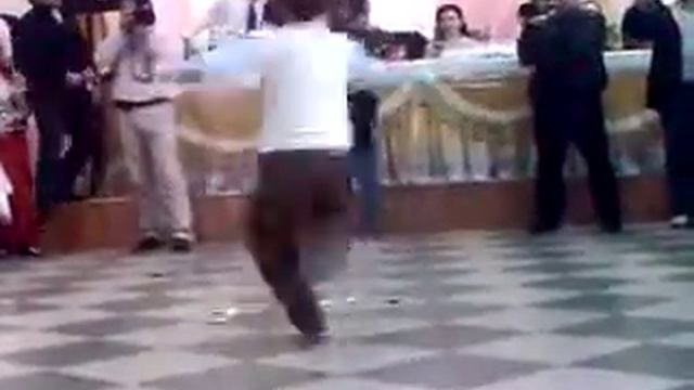 Вот как надо танцевать. Лезгинка смотреть онлайн