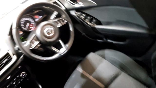 Windsor Galway NissanMazda- 2019 Mazda 3 1.5D 105PS EXECUTIVE SE 4D 19,495 смотреть онлайн