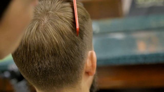 Мужская стрижка в барбершопе. Новосибирск смотреть онлайн