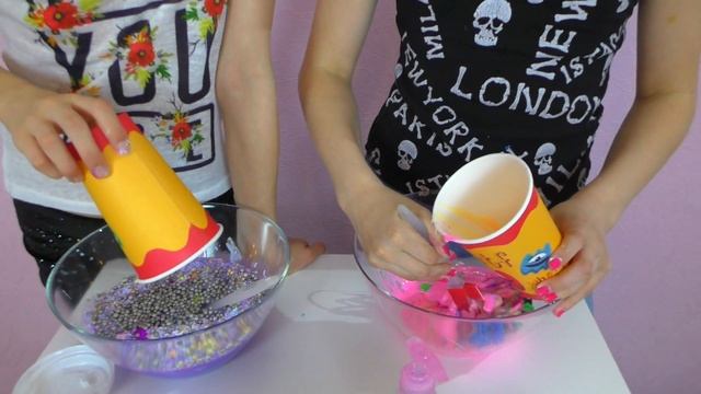 Делаем СЛАЙМЫ из 50 Ингредиентов ЧЕЛЛЕНДЖ? смотреть онлайн