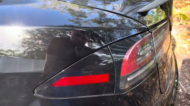 Tesla S Plaid 2022 vs Tesla S Plaid 2022?! В чем разница? смотреть онлайн