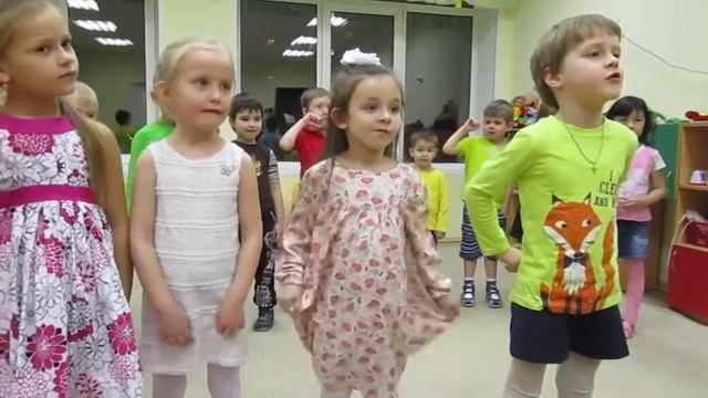 Мамин день в группе Ручеек смотреть онлайн