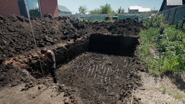 Строим Каркасный Овальный Бассейн LARIMAR на даче.