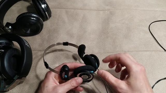 Лучшие наушники из всех которые у меня были. Работают 7 лет смотреть онлайн