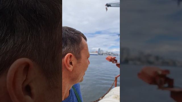 Заход во Владивосток после посадки в Японии. 4 дня на борту смотреть онлайн