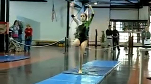 ARIANA SUELO смотреть онлайн