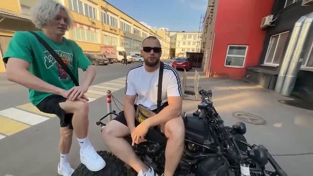 УВИДЕЛ СВОЮ BMW спустя 2 МЕСЯЦА / Кореш, Парадеевич, FRAME TAMER, Куертов, Данила Горилла смотреть онлайн