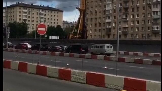 Строительство метро на Ленинском проспекте