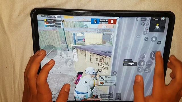 1 VS 3 PUBG CHALLENGE | IPAD PRO 2020 7-FINGERS CLAW HANDCAM GAMEPLAY смотреть онлайн
