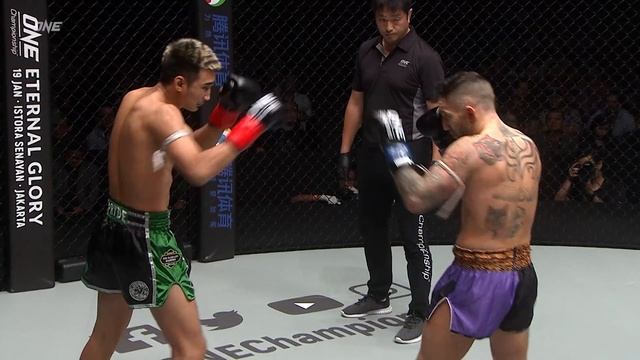 This Muay Thai Fight Was INSANE ?? Petchmorakot vs. Liam Harrison смотреть онлайн