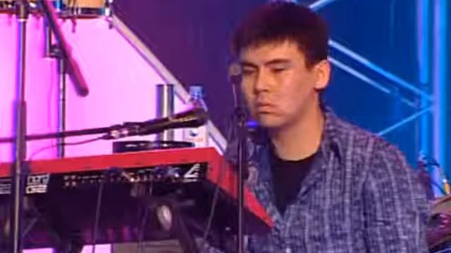 Kazakh Music. Batyrkhan Shukenov - Letter Home. Батыр - Письмо домой (Т. Сарыбаев)