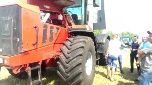 Трактор "Кировец" К-744