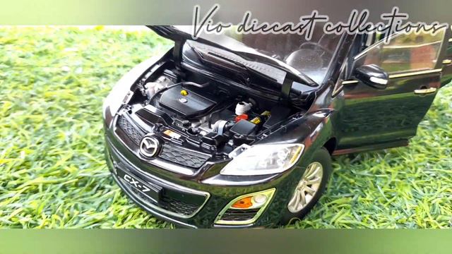 156_Vio Diecast_Scale 1:18 Diecast Mazda CX7 (2022)