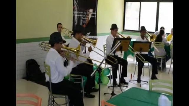 Quarteto de Trombones da Filarmônica Nossa Senhora da Conceição - Tico Tico no Fubá смотреть онлайн