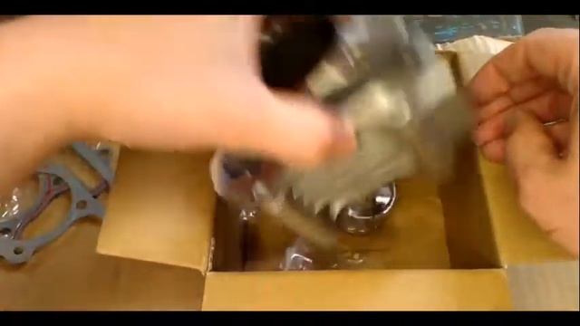 Обзор комплекта цилиндро поршневой групппы для китайского скутера 4Т 139QMB смотреть онлайн