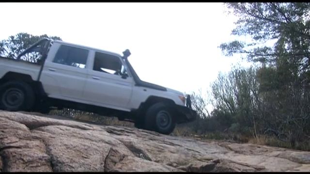 2014 Toyota Land Cruiser V8 смотреть онлайн