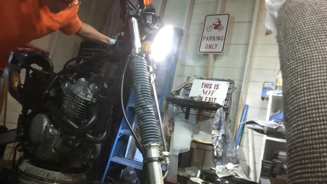 XR 650L First Start after Rebuild смотреть онлайн