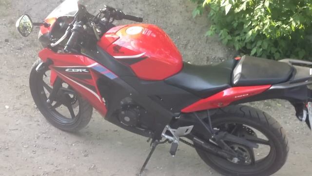 Обзор мотоцикла Honda CBR 150R Часть 1 смотреть онлайн
