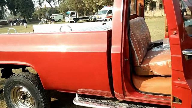 Classic Cars Show (Karachi to Peshawar) смотреть онлайн