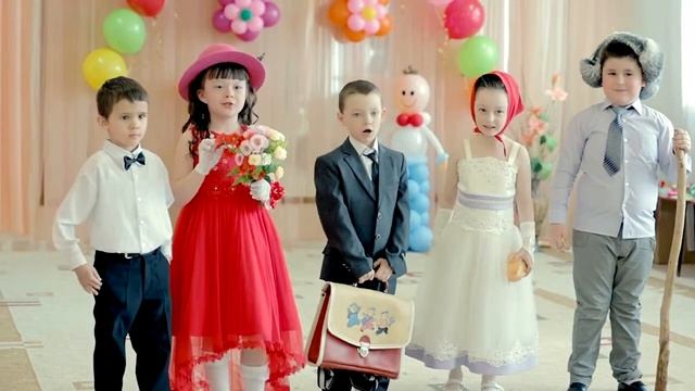 СЦЕНКА С ПЕТЕЙ.выпуск из детского сада. смотреть онлайн