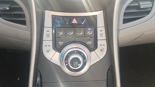 HYUNDAI ELANTRA COUPE GLS, 2013 VIDÉO DE L'INTÉRIEUR ET DE L'EXTÉRIEUR смотреть онлайн