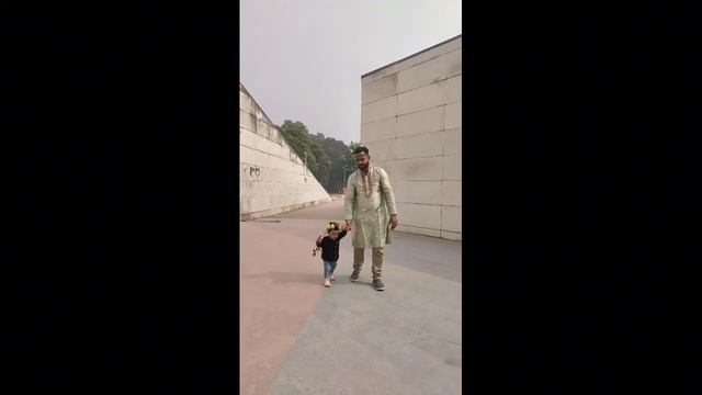 আলিশা কে নিয়ে এই প্রথম কোন মুক্তিযোদ্ধার কবর চন্দ্রিমা উদ্দ্যান ঘুরতে আসা