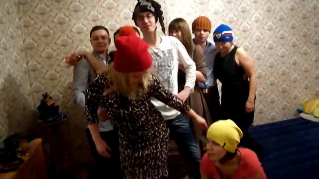 Новый год на трех ногах 2012 смотреть онлайн