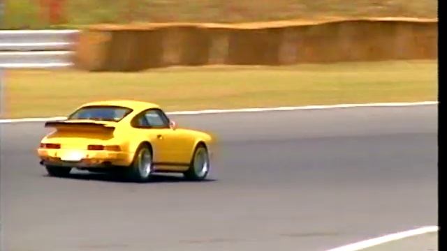 RUF CTR YELLOW BIRD смотреть онлайн