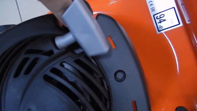 Газонокосилка Husqvarna LC140 смотреть онлайн