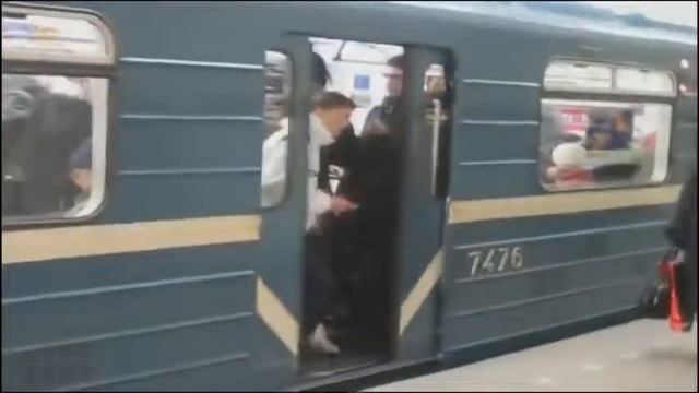 Хард басс в метро спб смотреть онлайн