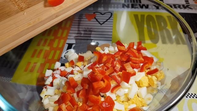 Салат "ГОСТИ НА ПОРОГЕ 2020" за считанные минуты / ПРАЗДНИЧНОЕ МЕНЮ 2020 смотреть онлайн