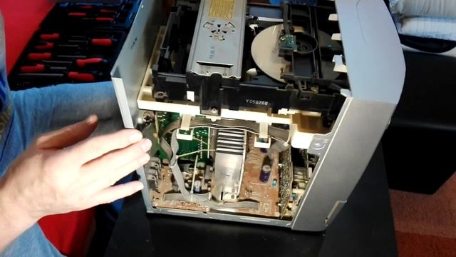 CD-Changer Mechanism PANASONIC SA-AK200 смотреть онлайн