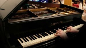 "Песня о любви". Музыка из к/ф "Гардемарины вперёд!". Фортепиано, струнный ансамбль.