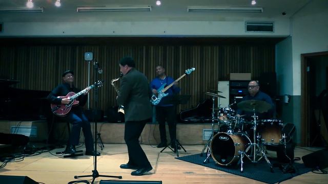 Johannes Gerber VIBRA MASTER™ 8 (0.110") - Dr Mike Rossi смотреть онлайн