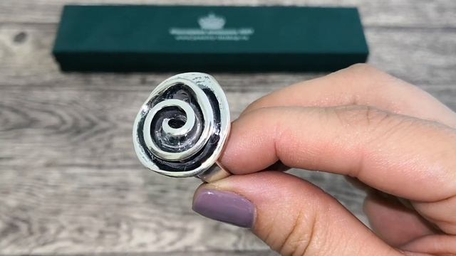 Серебряное кольцо Роза 70871 смотреть онлайн