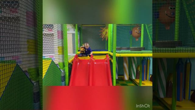 Паша играет смотреть онлайн