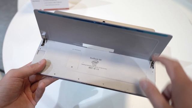 Chuwi SurBook SE Hands On & First Impressions: A Surface Go Alternative смотреть онлайн