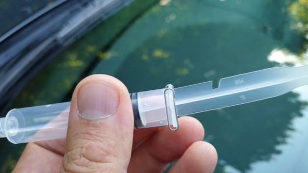 Windshield repair kit, try to repair crack...