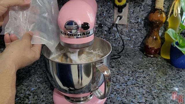 KitchenAid Artisan Series 5-Quart Tilt-Head Stand Mixer Real Review смотреть онлайн