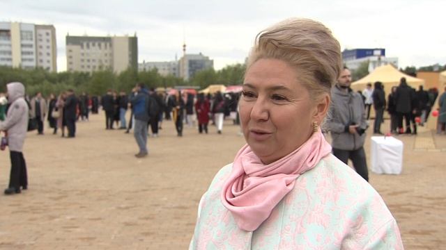 Выпускной в пуховиках: в Сургуте провели городской выпускной бал смотреть онлайн