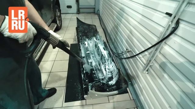 Установка защитных сеток в бампер и решетку радиатора Range Rover Sport смотреть онлайн