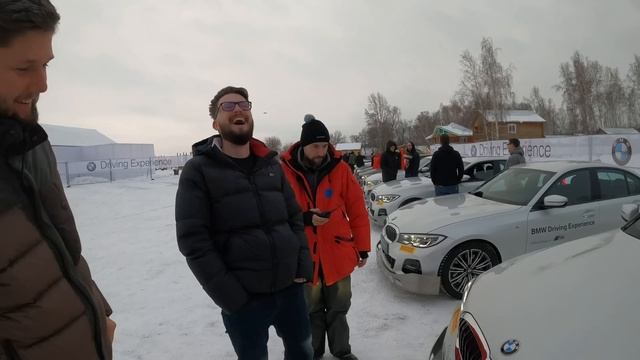 Дрифт на BMW M5 на озере в Челябинске. смотреть онлайн