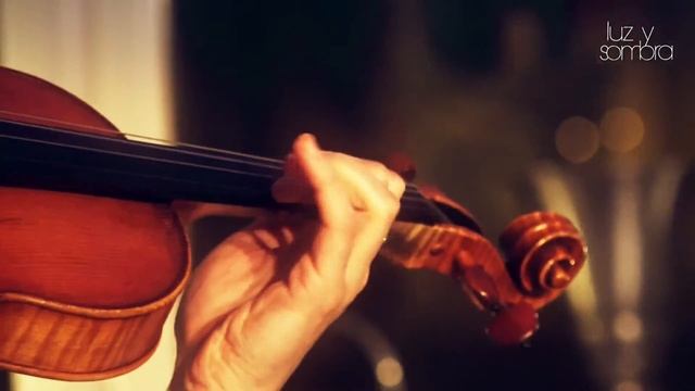 Luz y Sombra Tango Nuevo von Astor Piazzolla смотреть онлайн