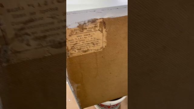 Как да пребоядисате старите и грозни мебели за да станат с нова и модерна визия! #zinsserMANA