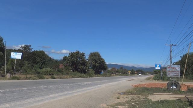 ዦ 70 ዣ Жизнь у дороги в Лаосе смотреть онлайн